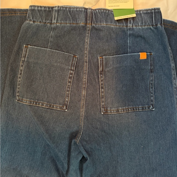 HALARA Dark Blue High-Rise Wide Leg Jeans with Front Patch Pockets - Picture 5 of 6